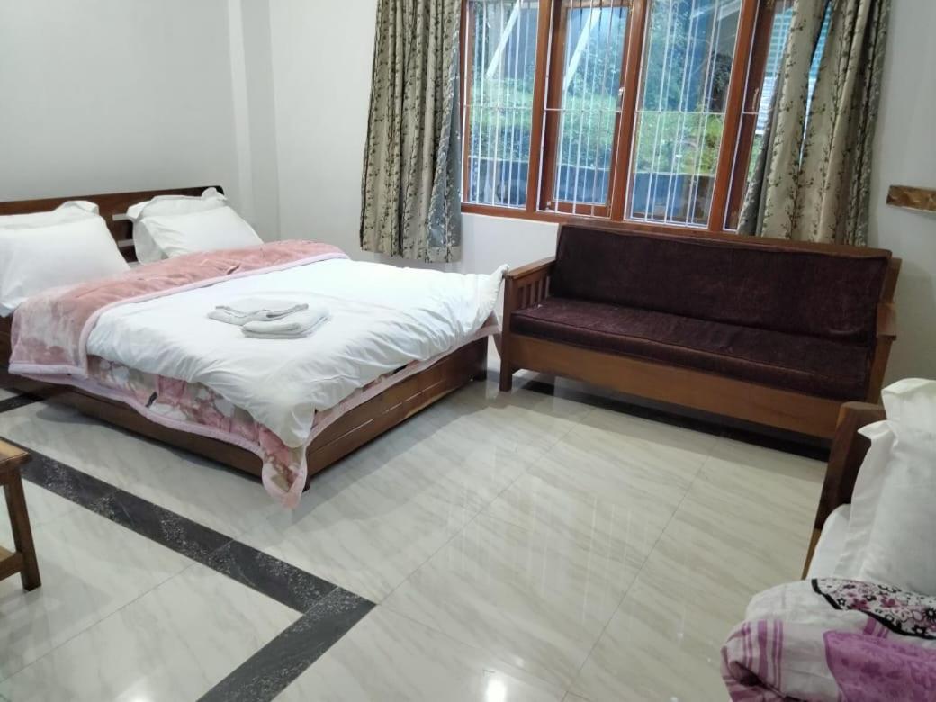 Hotel White Tara Tawang Dış mekan fotoğraf